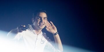 محسن یگانه پشت‌پرده‌ها را افشا می‌کند