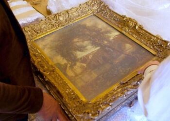 کشف نقاشی ۱۲۵ میلیارد تومانی در یک خانه‌