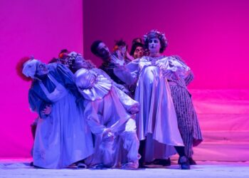 کارگردان تئاتر