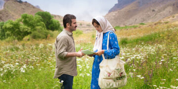 نمایش و نقد ملاقات خصوصی
