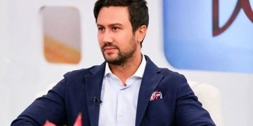 شاهرخ استخری